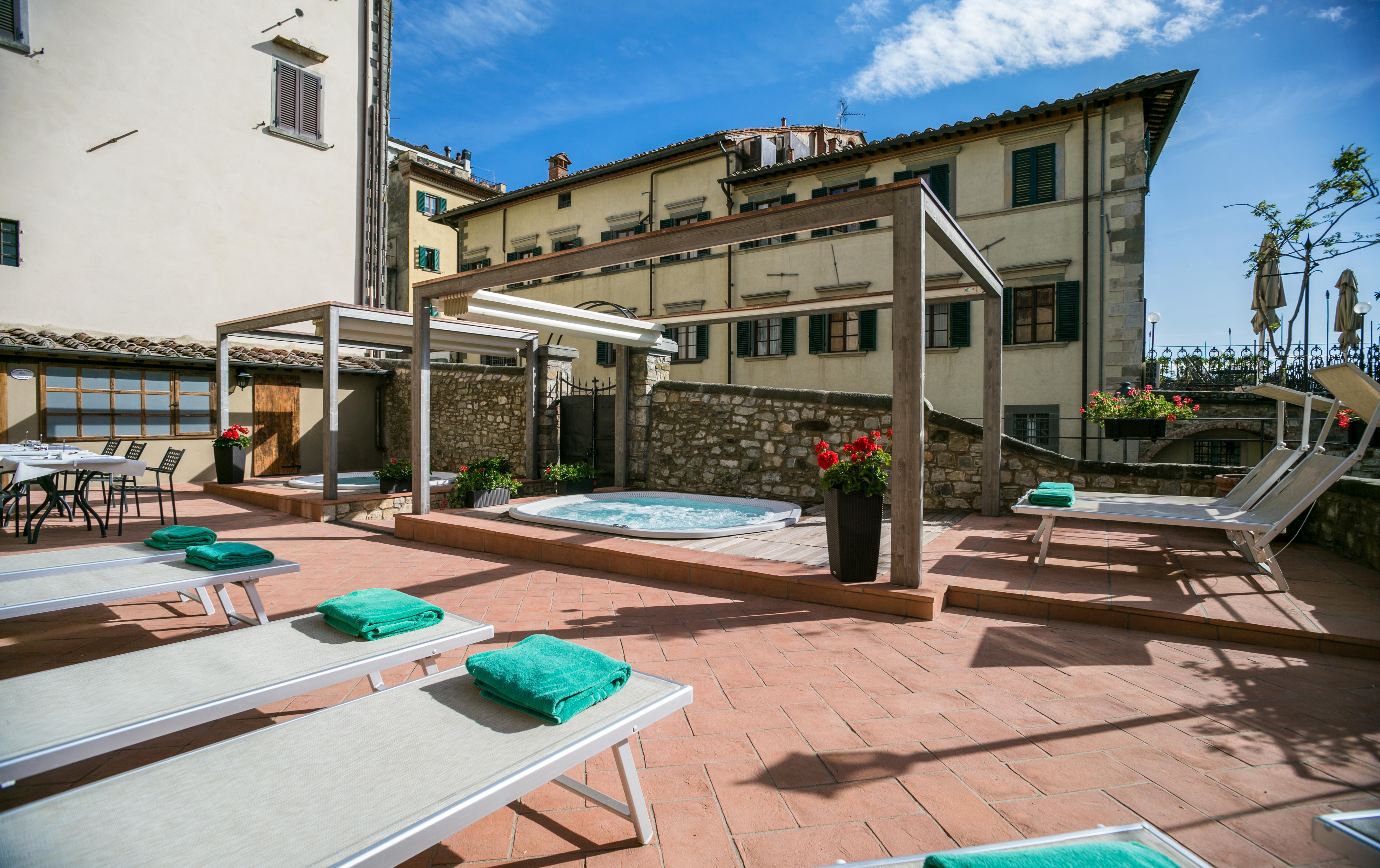Palazzo Leopoldo Dimora Storica & Spa Radda in Chianti Exterior photo